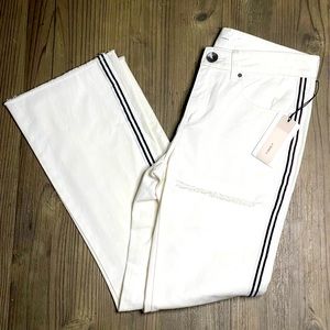 A Loves A White Pants NWT